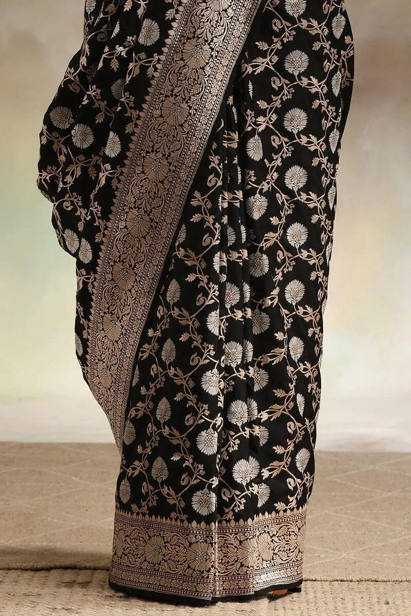 Desirable Black Soft Silk Saree With Hypnotic Blouse Piece