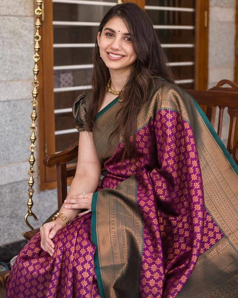 Exceptional Purple Soft Silk Saree With Dazzling Blouse Piece