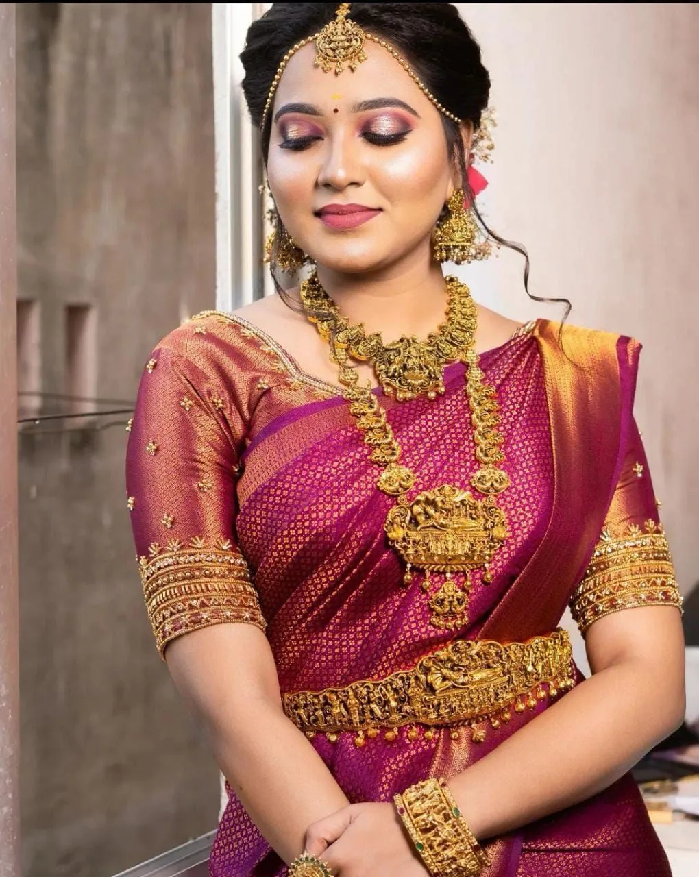 Gorgeous Dark Pink Soft Silk Saree With Mesmerising Blouse Piece