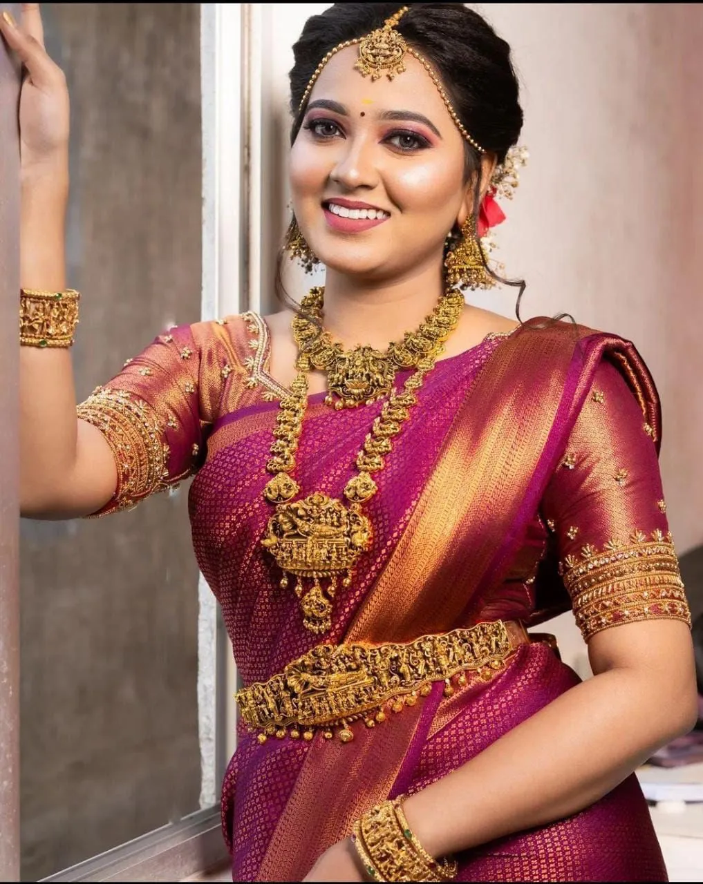 Gorgeous Dark Pink Soft Silk Saree With Mesmerising Blouse Piece